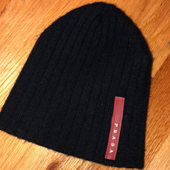 prada knit hat